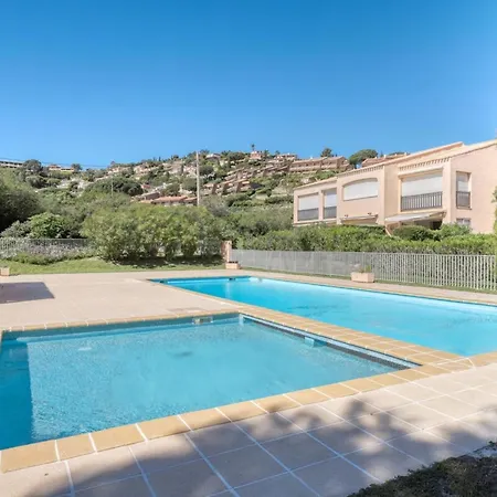 Direct Access To The With Swimming Pool * Le Lavandou