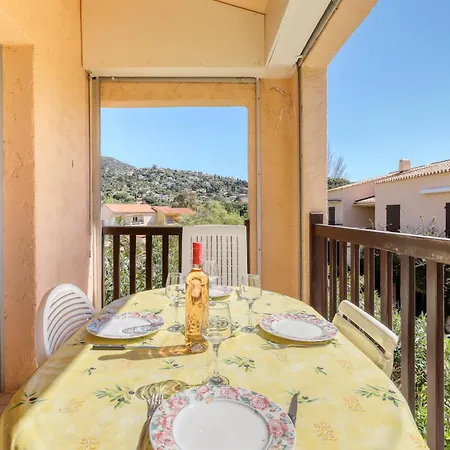 Direct Access To The With Swimming Pool * Le Lavandou