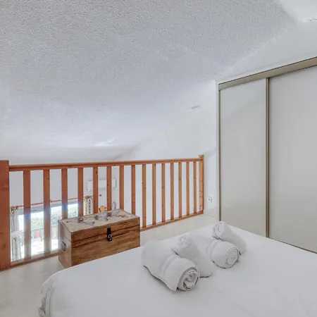 Apartament Direct Access To The With Swimming Pool *