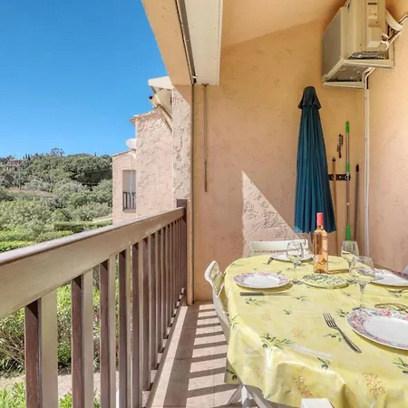 Direct Access To The With Swimming Pool Le Lavandou