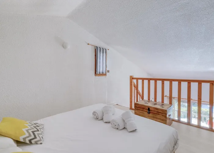 Apartman Direct Access To The With Swimming Pool