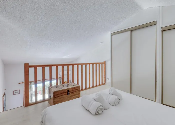 Daire Direct Access To The With Swimming Pool *