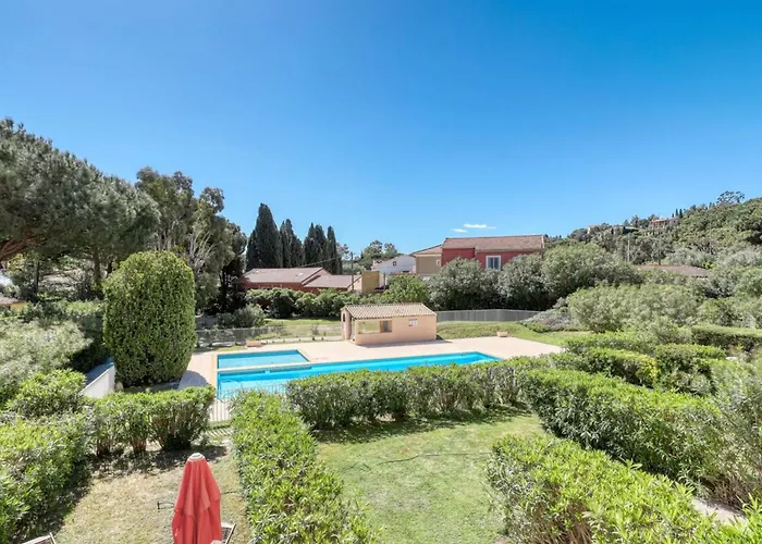 Apartman Direct Access To The With Swimming Pool