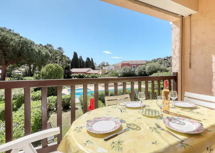 Direct Access To The With Swimming Pool Apartment *