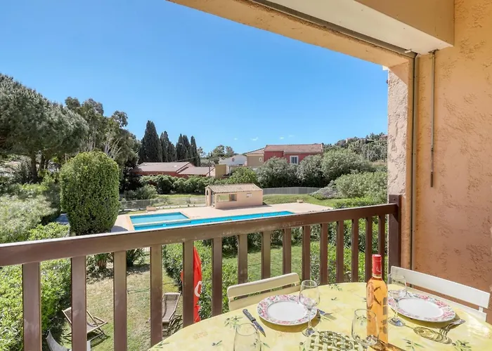 Direct Access To The With Swimming Pool Le Lavandou